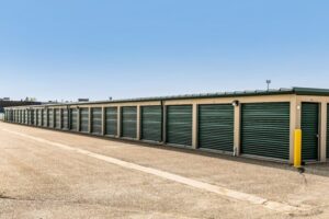 RV Storage in Brandon Manitoba Mini Mall Storage Brandon 1 300x200