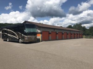RV Storage in Carnarvon Ontario Highlands Storage 1 300x225