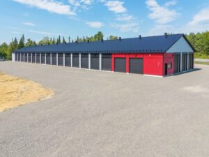 RV Storage in Grandes Piles Quebec Les Entrepots RMB Grandes Piles 1 300x225