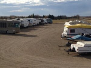 RV Storage in Saskatoon Saskatchewan Select Saskatoon Storage 1 300x225